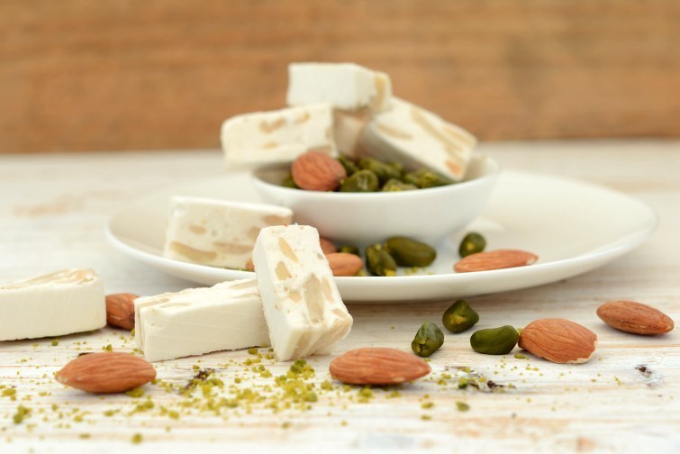 Nougat Weiss