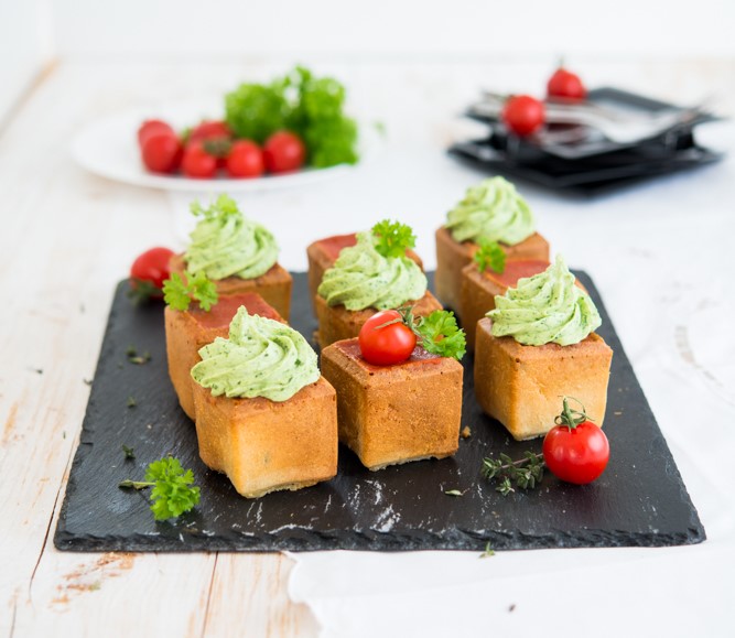 Bienvenue - Willkommen bei mir Kochbuch (B-Ware: falsch signiert oder leicht zerdrückt) 3/8