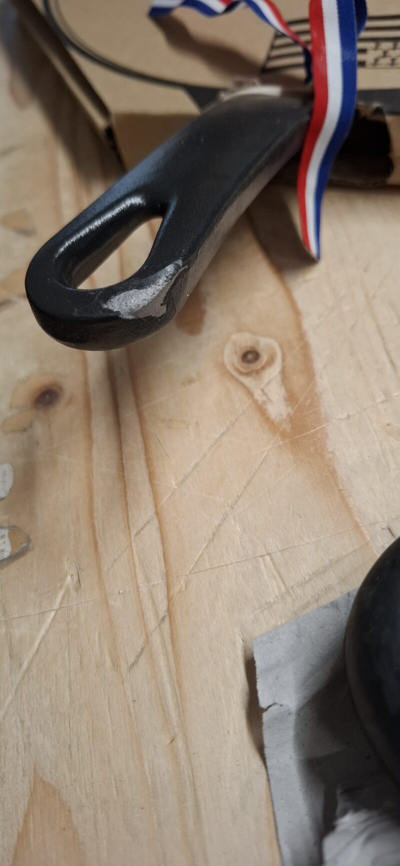 Crêpes Pfanne aus Gusseisen 30 cm inkl. Teigverteiler und Pfannenwender (B-Ware- Griff beschädigt) 3/5