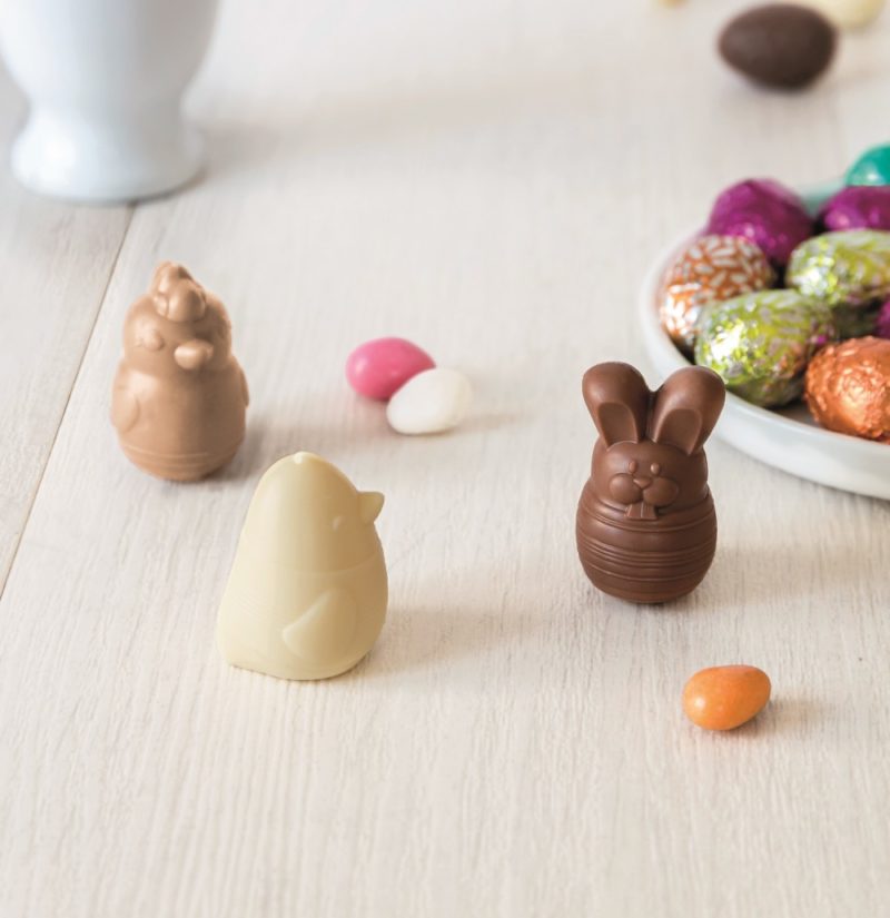 Schachtel mit gemischten Pralinen von Valrhona "Ostertiere" 62,5g 3/8