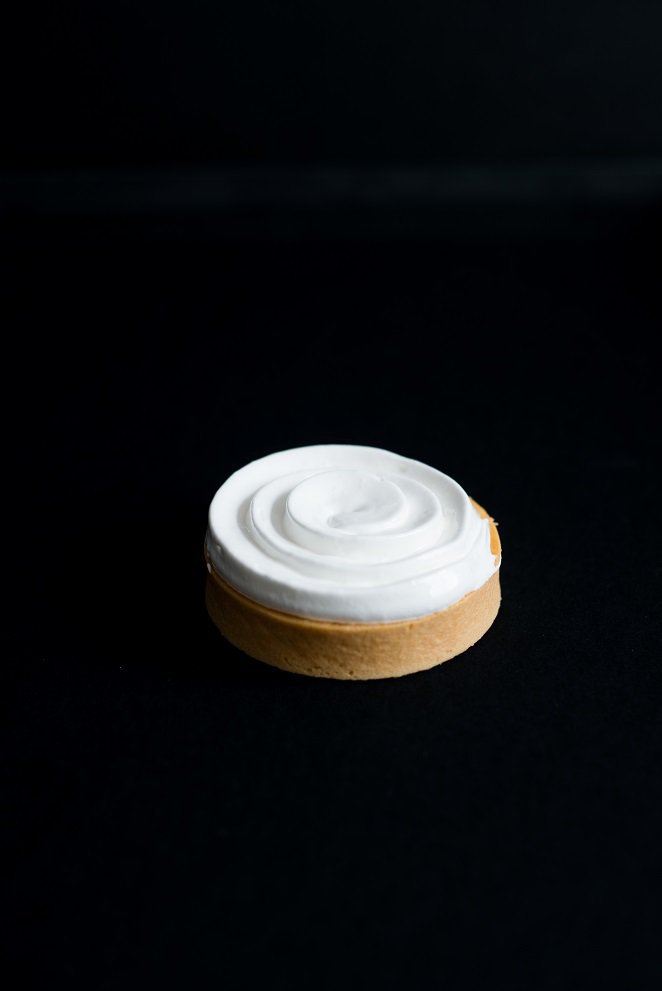 Tartelette Mit Baiserhaube Und Zitronen
