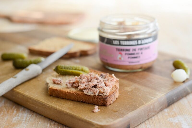 Terrine De Pintade Mit Pommeau Und Apfel Aus Der Normandie