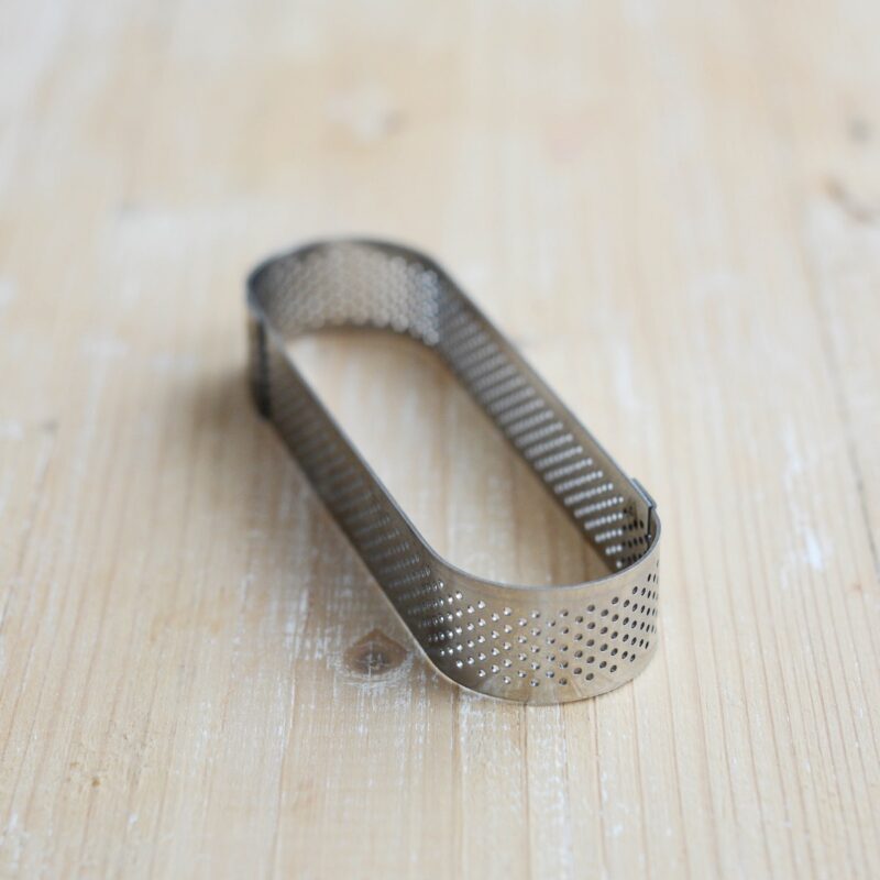Ovaler Tartelette Ring gelocht aus Edelstahl 120 x 35 x 20 mm