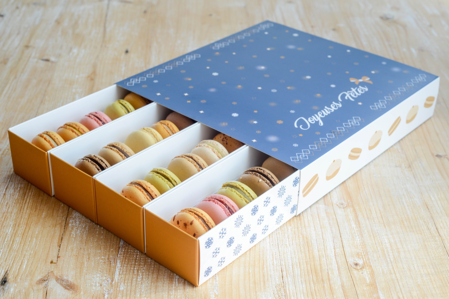 32er Macarons Schachtel - Joyeuses Fêtes