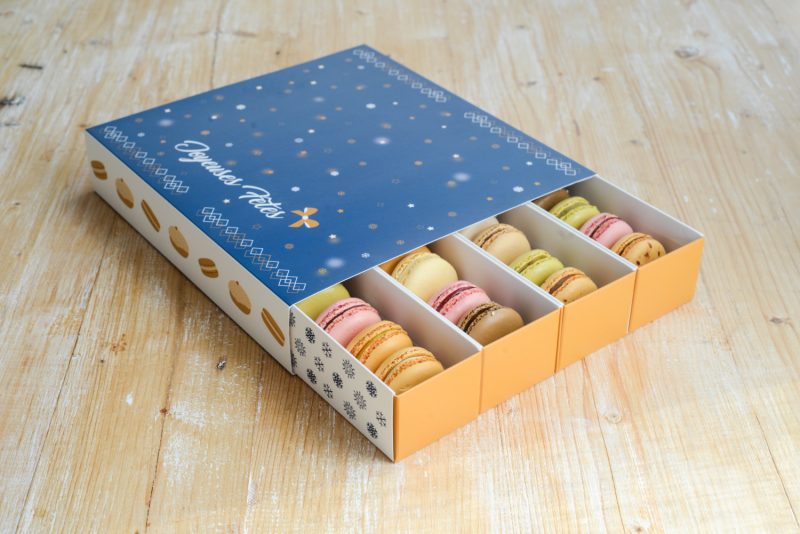 32er Macarons Schachtel - Joyeuses Fêtes