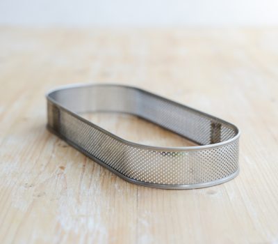 Tartering oval für 4-5 Personen gelocht