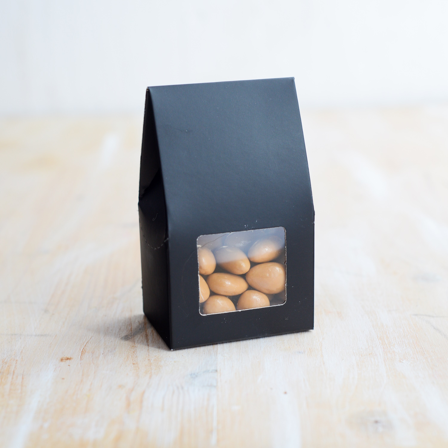 Mandel-Dulcey Konfekt von Valrhona 125g - online kaufen
