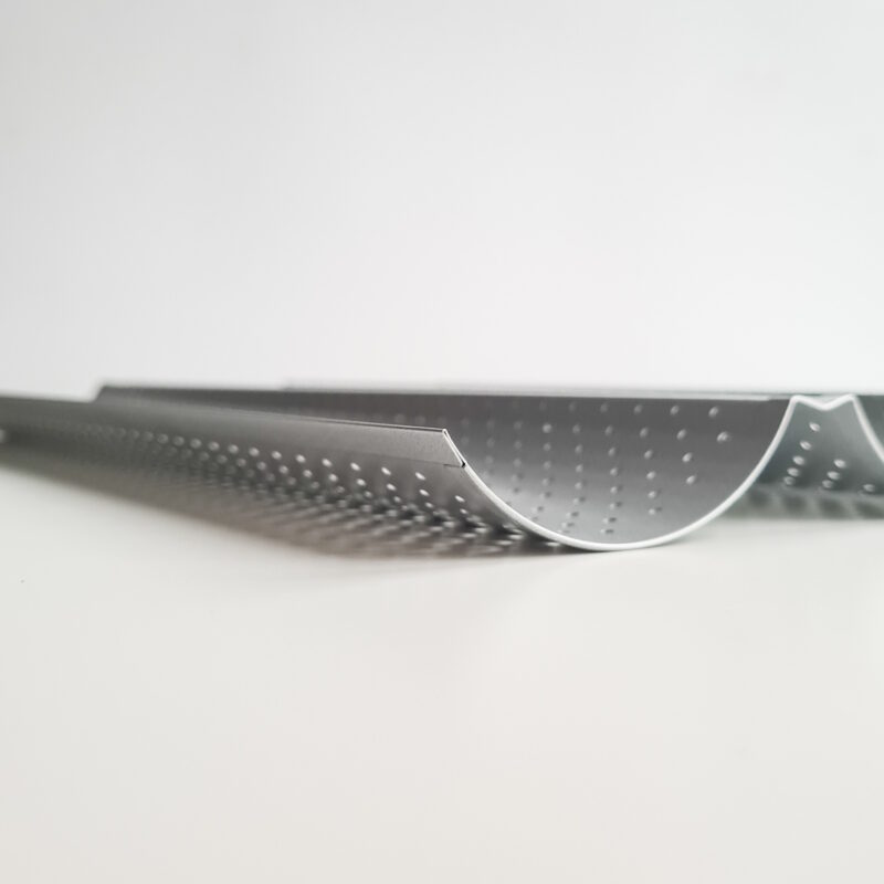 Baguette-Backblech perforiert antihaftbeschichtet + 4 Baguette-Tüten 7/10