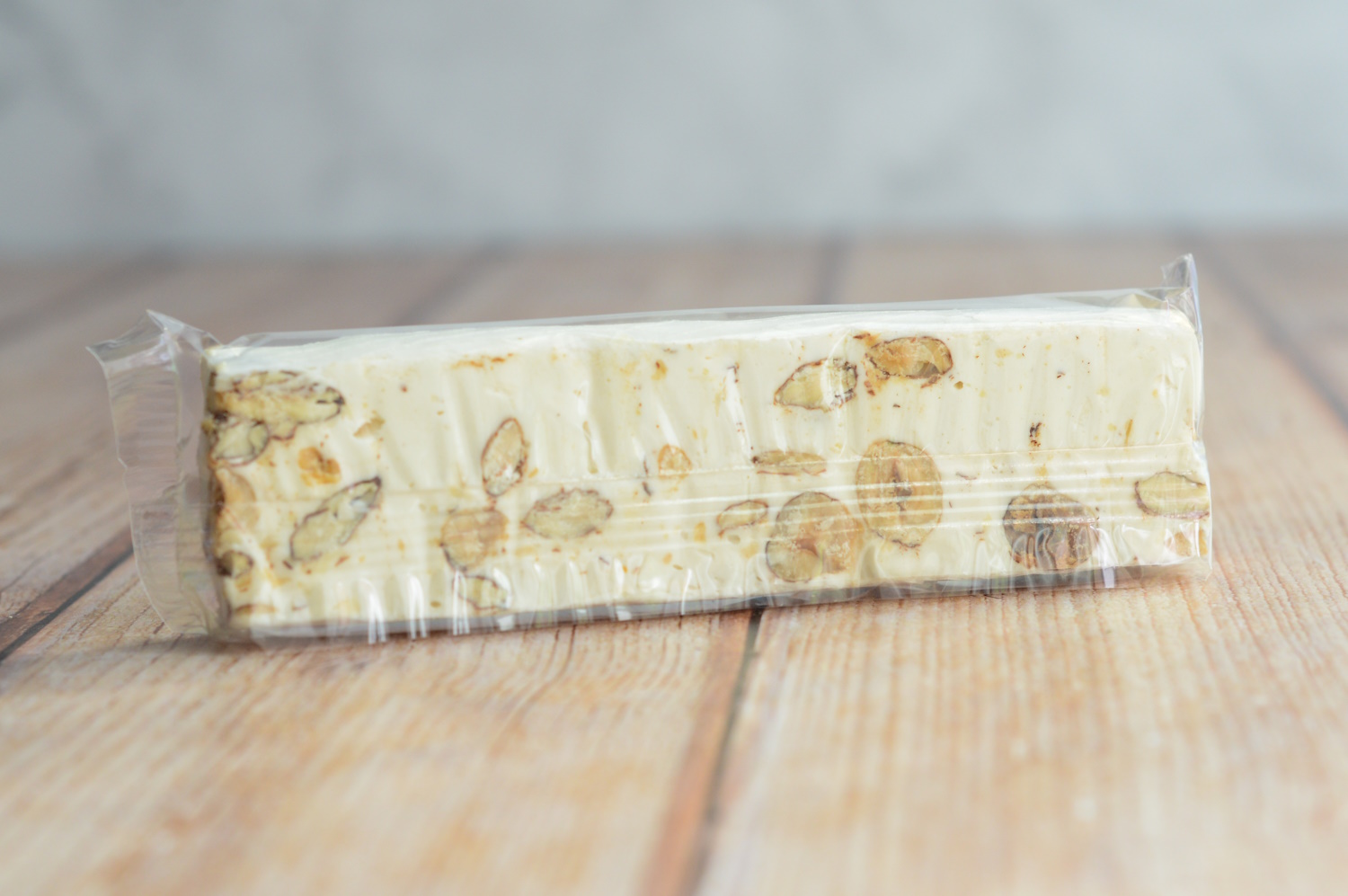 Weißer Nougat mit Honig - online kaufen Weißer Nougat mit Honig - online kaufen