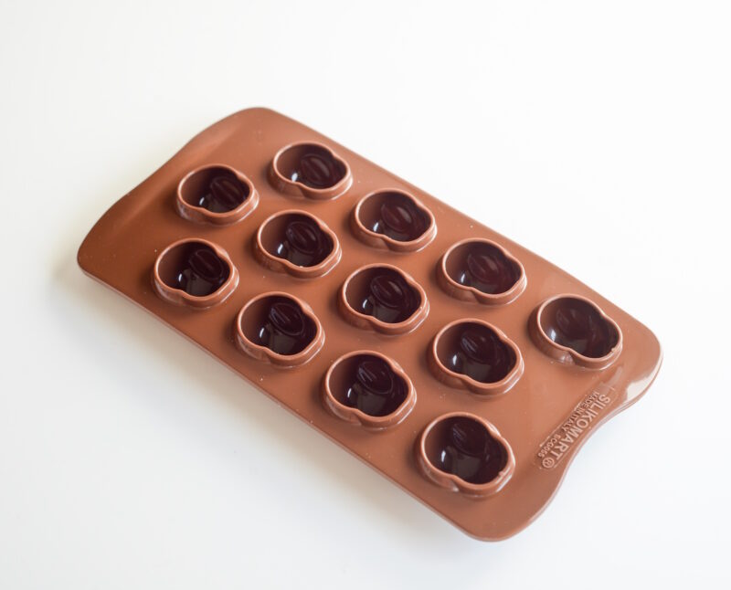 Schädel Schokoladen- und Pralinenform CHOCO Amleto von Silikomart 4/4