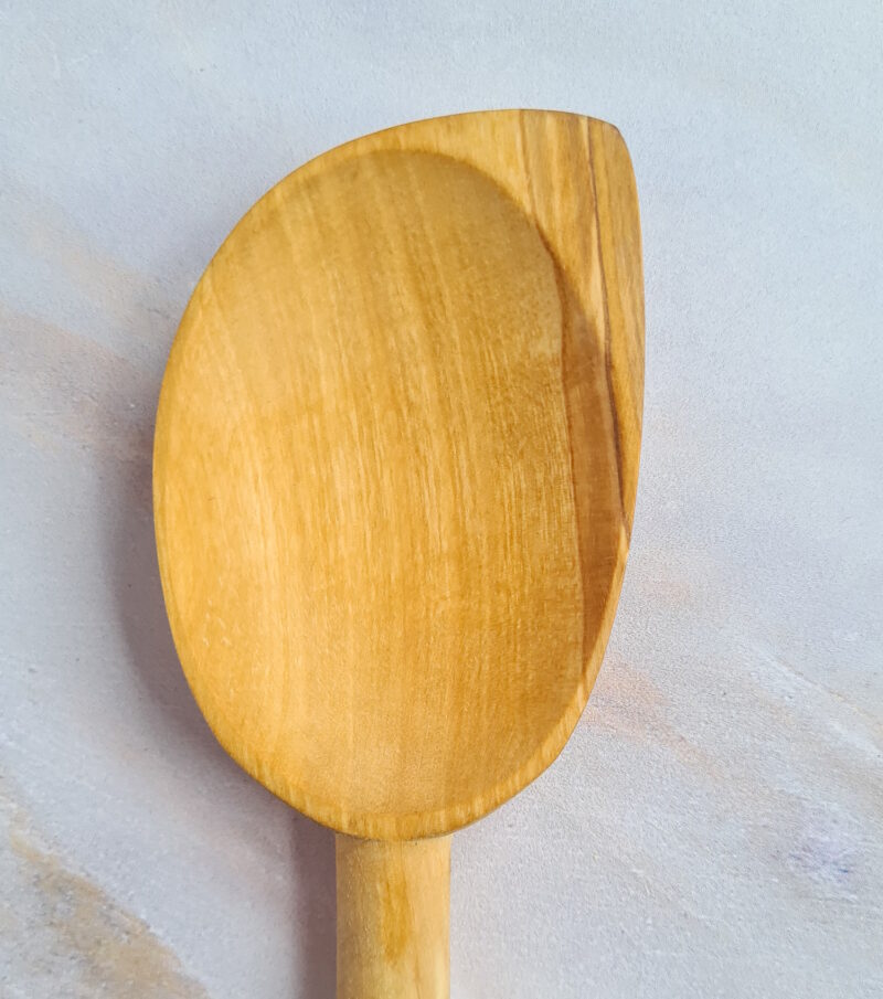 Schraegschnitt Holzloeffel Aus Olivenholz