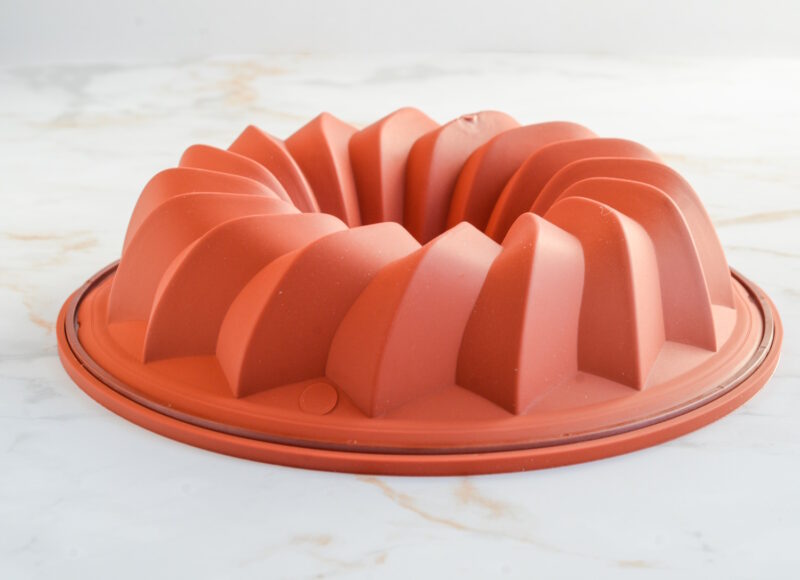 Savarinform gewellt mit geschlossenem Dom Ø 24 cm Silikon-Backform von Silikomart 7/7