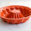 Savarinform gewellt mit geschlossenem Dom Ø 24 cm Silikon-Backform von Silikomart