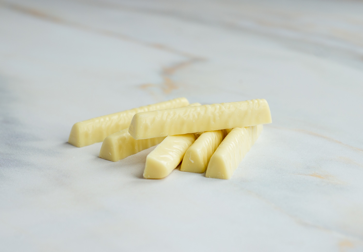 Schokoladenstäbe mit weißer Schokolade