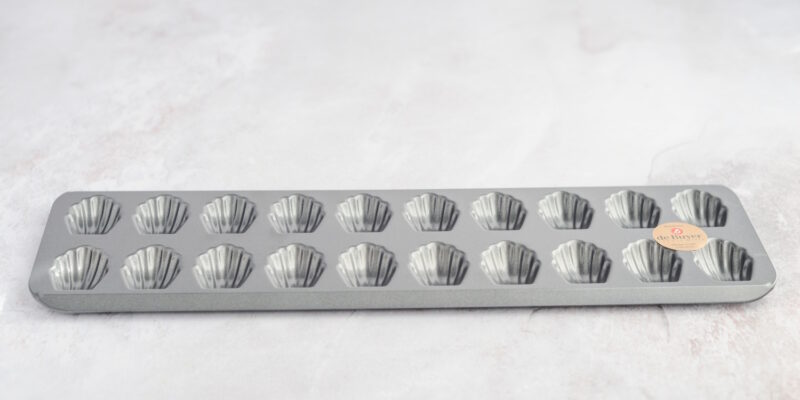 Mini-Madeleines Backform mit Antihaftbeschichtung von De Buyer 4/4