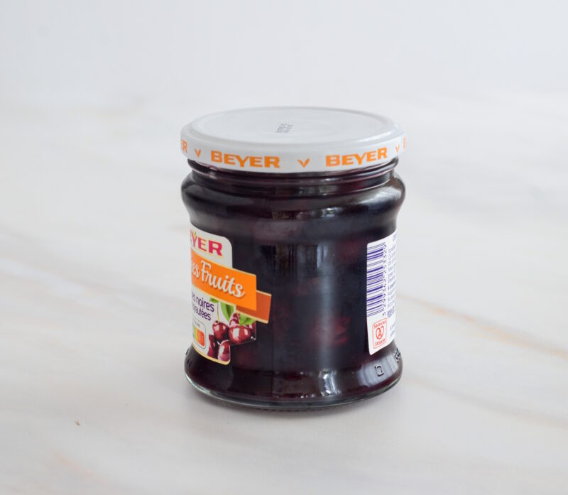 Schwarzkirschen entsteint in Sirup 2/2
