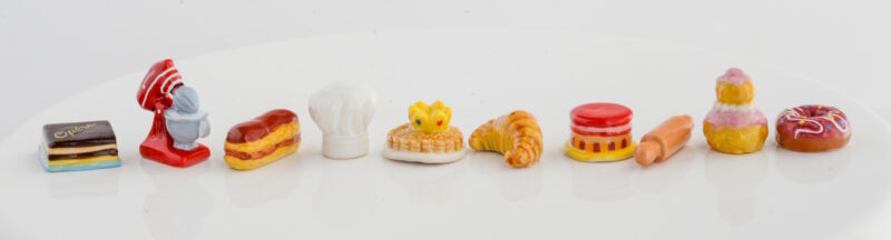 Galette des Rois Zubehör "Parisserie" 1 Porzellanfigur (Fève) + 1 Krone 2/13