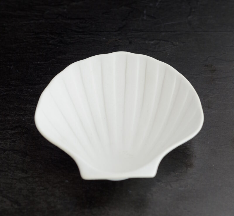 Jakobsmuschel-Schale aus Porzellan