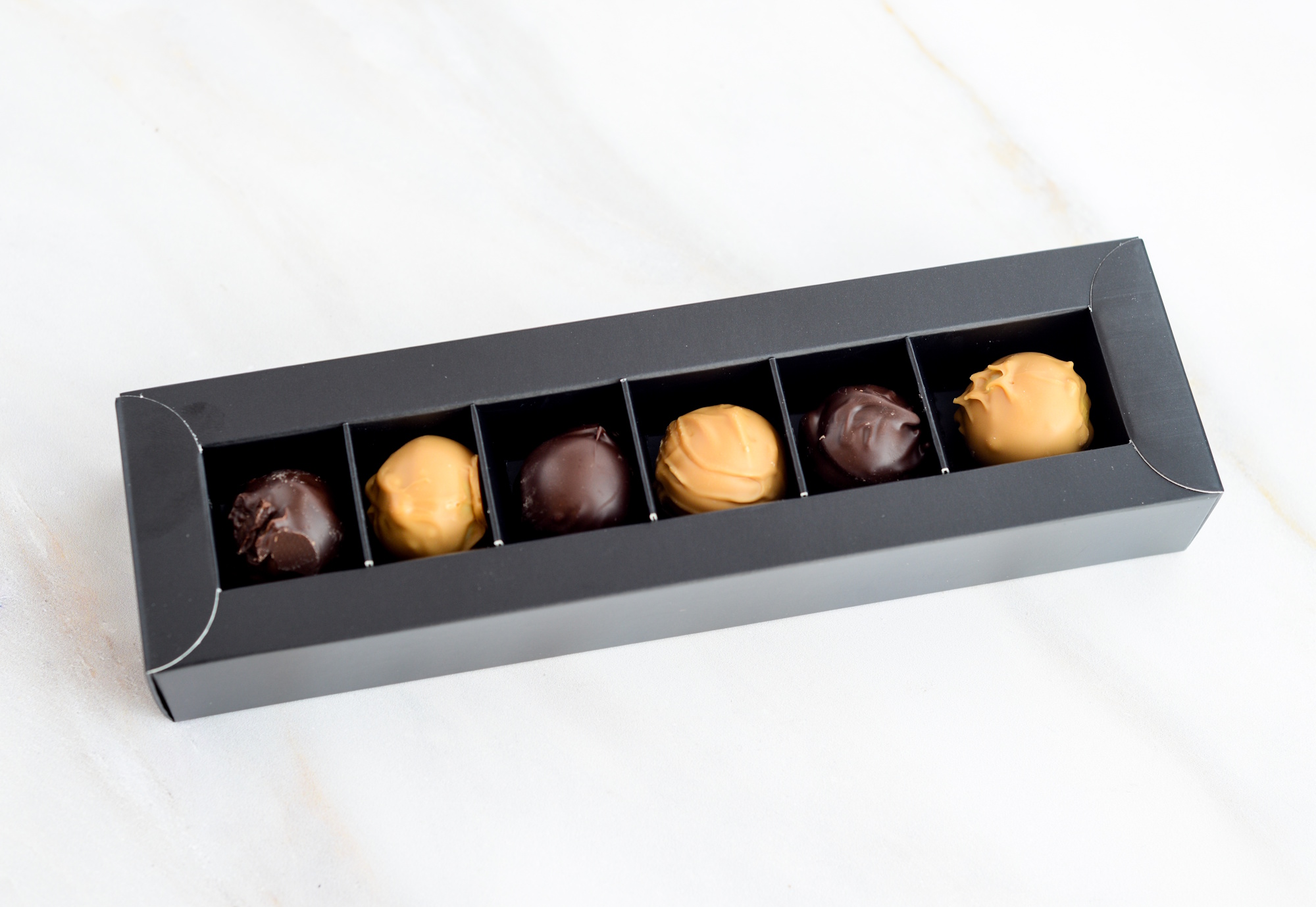 Trüffel mit Guanaja und Dulcey von Valrhona