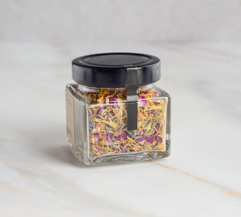 Blütenmischung – Essbarer Blumenzauber aus Ringelblumen, Lavendel & Rosen 3/4