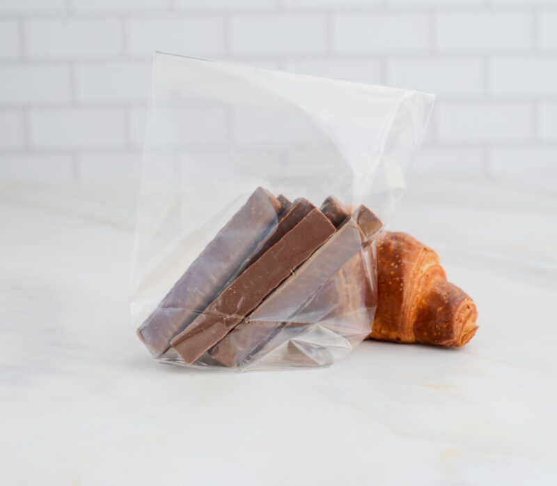 Pistazien schokoladenstaebe mit milchschokolade