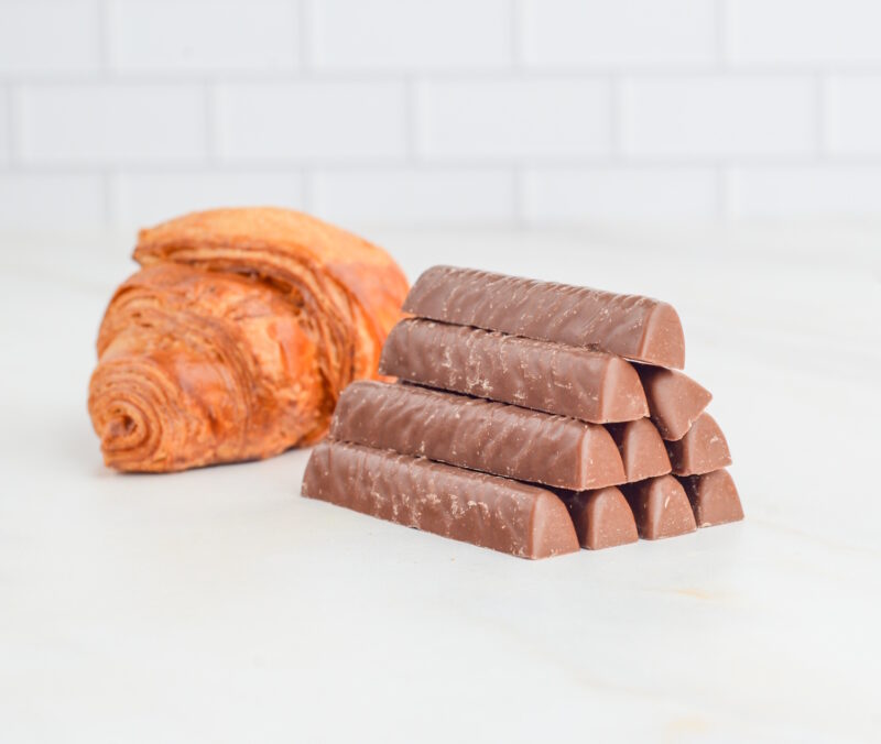 Schokoladenstaebe pistazien mit milchschokolade valrhona villars