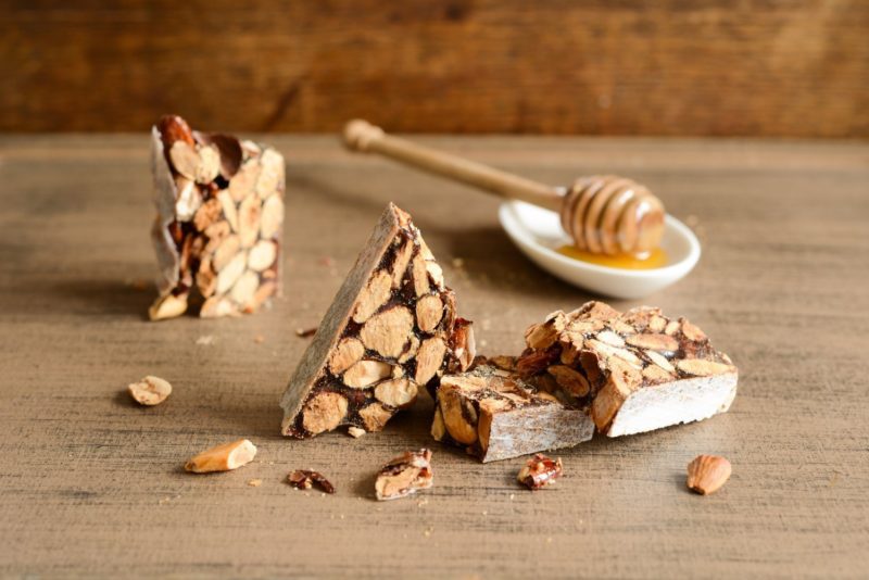 Schwarzer Nougat 120g
