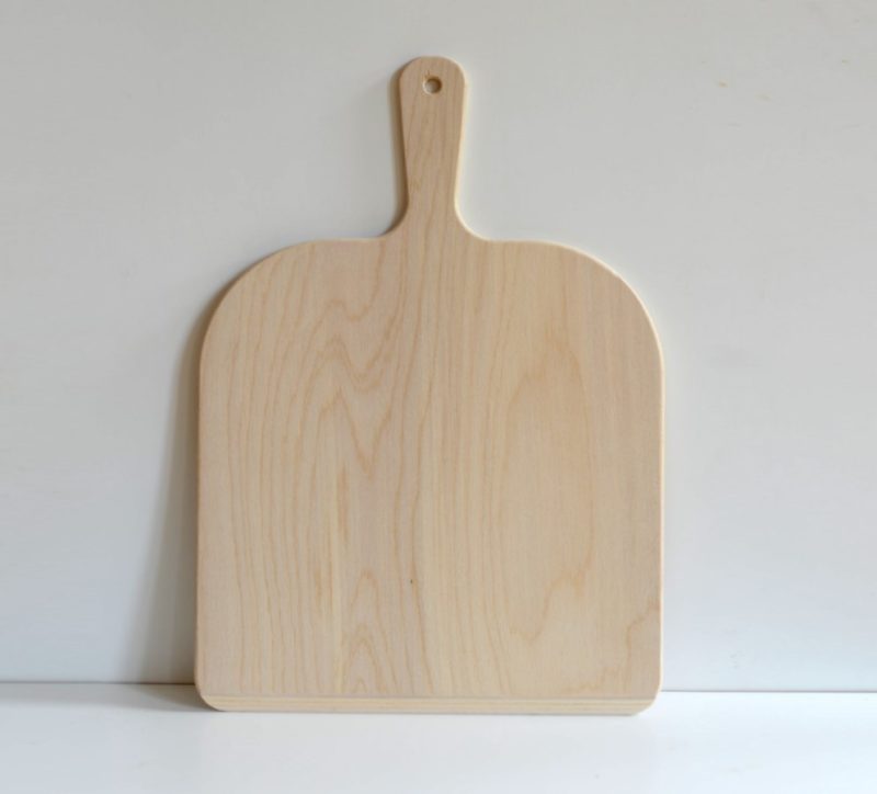 Brotschaufel aus naturbelassenem Holz