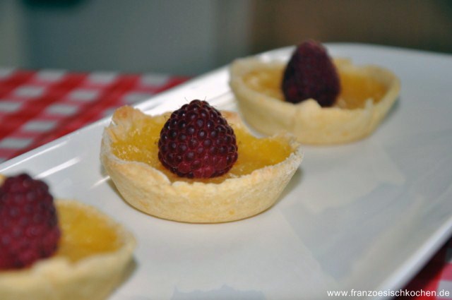 Tarte au citron (Zitronentörtchen) DSC_2485-640x480