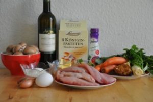 Bouchées à la reine (Königin-Pasteten mit Geflügel-Ragout) Bouchee A La Reine Zutaten 300x200