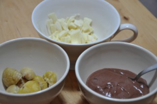 Dessert aux chataignes et aux 2 chocolats  (Dessert mit Kastanien und 2 Schokoladen) DSC_4028 320x200