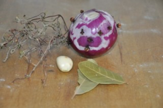 Kaninchen mit Rotwein und Pflaumen DSC_4767 320x2001