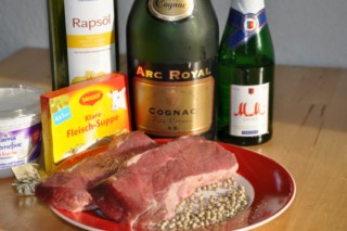 Steak au poivre flambé au cognac (Mit Cognac flambiertes Pfeffersteak) DSC_5012 320x200