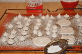 Meringues de Pierre Hermé (Baisers von Pierre Hermé) DSC_5436 320x200