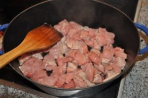 Blanquette de veau (Kalbsfrikassée französischer Art) Blanqütte De Veau Kochen 2 300x200