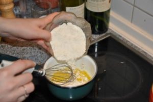 Blanquette de veau (Kalbsfrikassée französischer Art) Blanquette de veau (Kalbsfrikassée französischer Art) Roux Blanquette De Veau Kochen