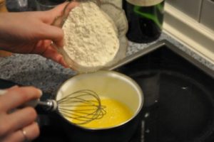 Blanquette de veau (Kalbsfrikassée französischer Art) Blanquette de veau (Kalbsfrikassée französischer Art) Roux Fur Blanquette De Veau