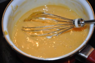 Macarons à la crème de caramel au beurre salé (Macarons mit Salzbutter-Karamell-Creme) DSC_6577-320x200