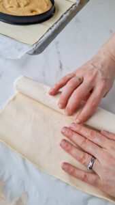 Galette des rois (Traditioneller Kuchen zum Dreikönigsfest) Galette Des Rois Rezept Backen Einfach 1 169x300