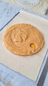 Galette des rois (Traditioneller Kuchen zum Dreikönigsfest) Galette Des Rois Rezept Backen Einfach 5 169x300