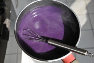 Crème à la violette (Veilchen-Creme) DSC_7953 320x200