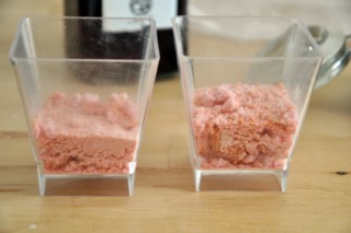 Verrines à la violette, chocolat blanc et biscuits roses de Reims (Verrines mit Veilchen, weisse Schokolade und Rosa Biscuits aus Reims) DSC_7960 320x200