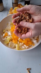 Chicorée Salat mit Orange und Walnüssen Chicoree Orangen Salat Mit Walnüssen Rezept 10 169x300