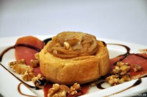 Feuilleté Poire-Chèvre (Birnen-Ziegenkäse in Blätterteig)