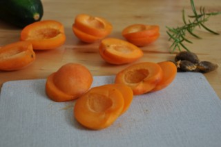 Suprême de Poulet aux abricots - Hähnchenbrustfilets mit Aprikosen DSC_9117 320x200
