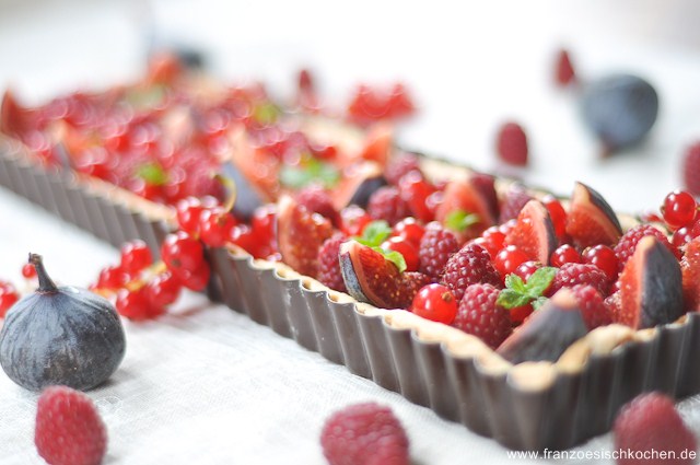 Tarte figues, groseilles, framboises et tonka DSC_9515-1