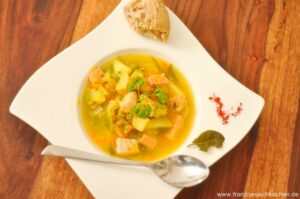 Soupe de saumon au safran