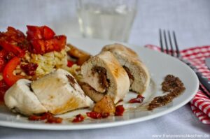 Suprême de dinde à la tapenade et tomates séchées