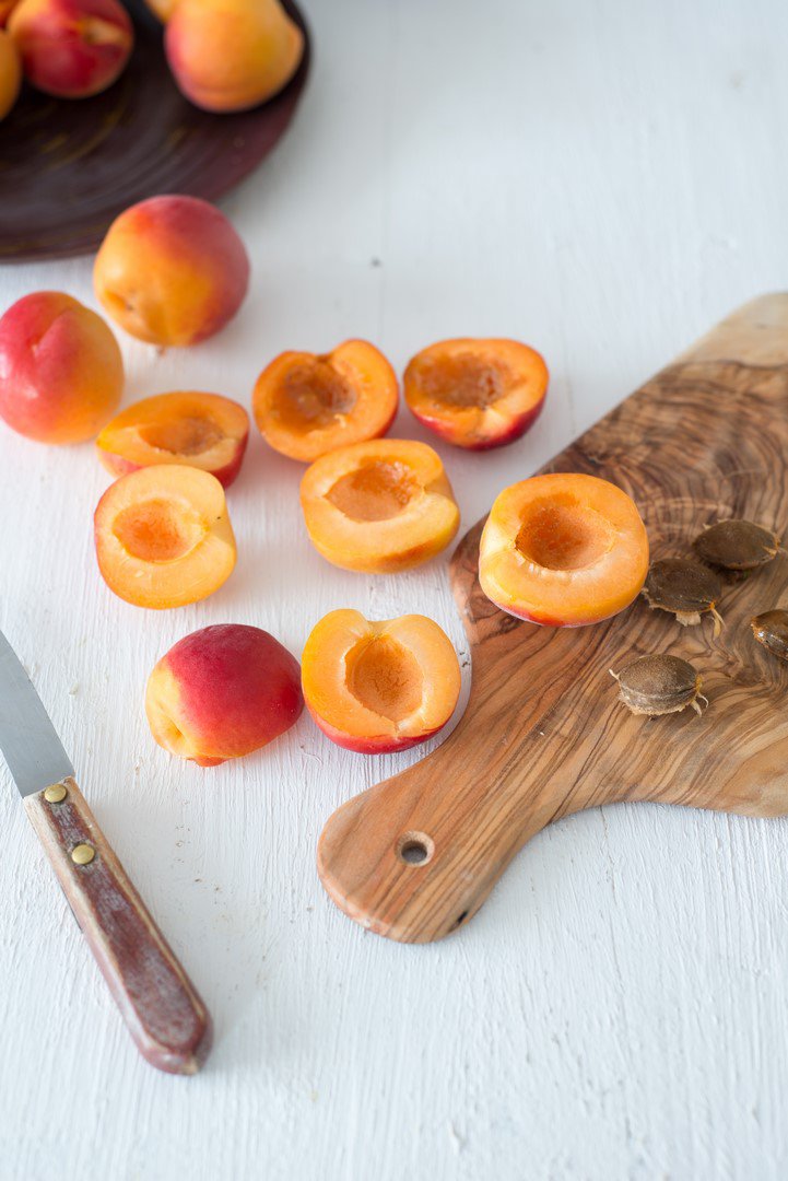 Tarte tatin aux abricots et romarin (Aprikosen-Rosmarin Tatin ) Rezept
