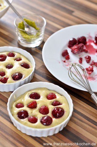 Pistazien Crème brulée - Crème pistache aux fruits rouges façon crème brûlée Creme Patissiere Pistazien Schritt 4 Rohe Creme Brulee Vor Dem Backen